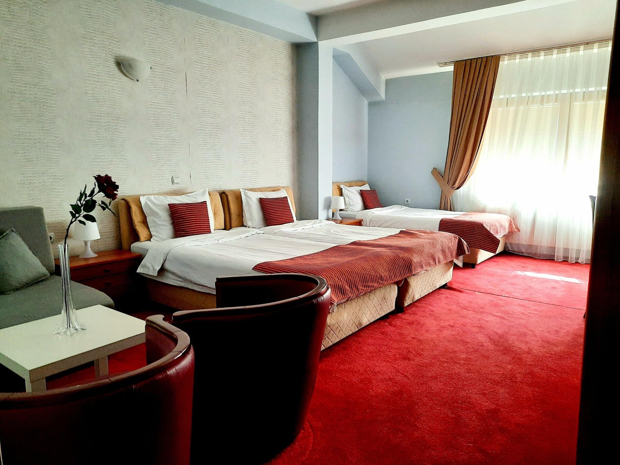 Hotel Aristocrat & Fish Restaurant Skopje Eksteriør billede
