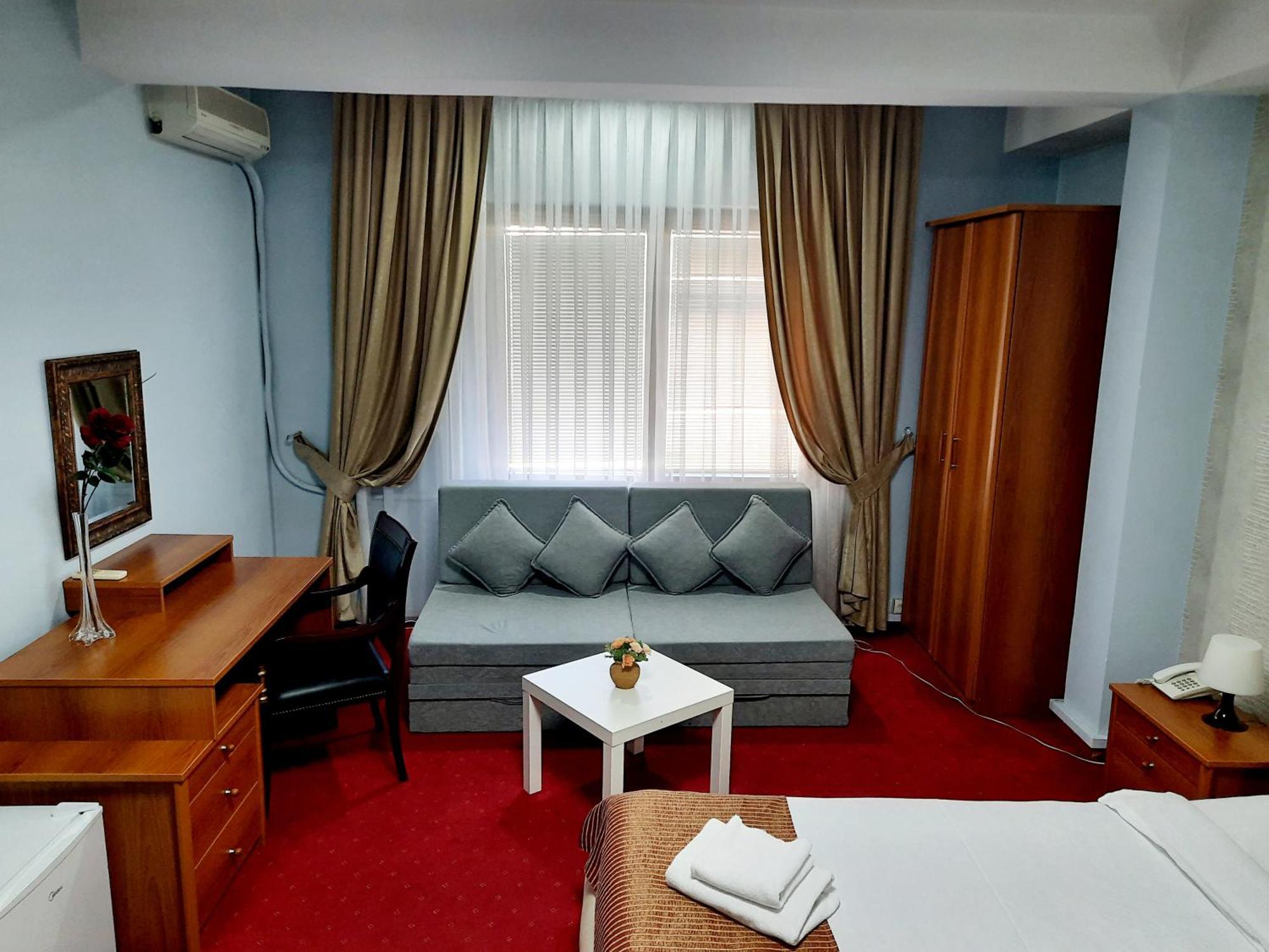 Hotel Aristocrat & Fish Restaurant Skopje Værelse billede